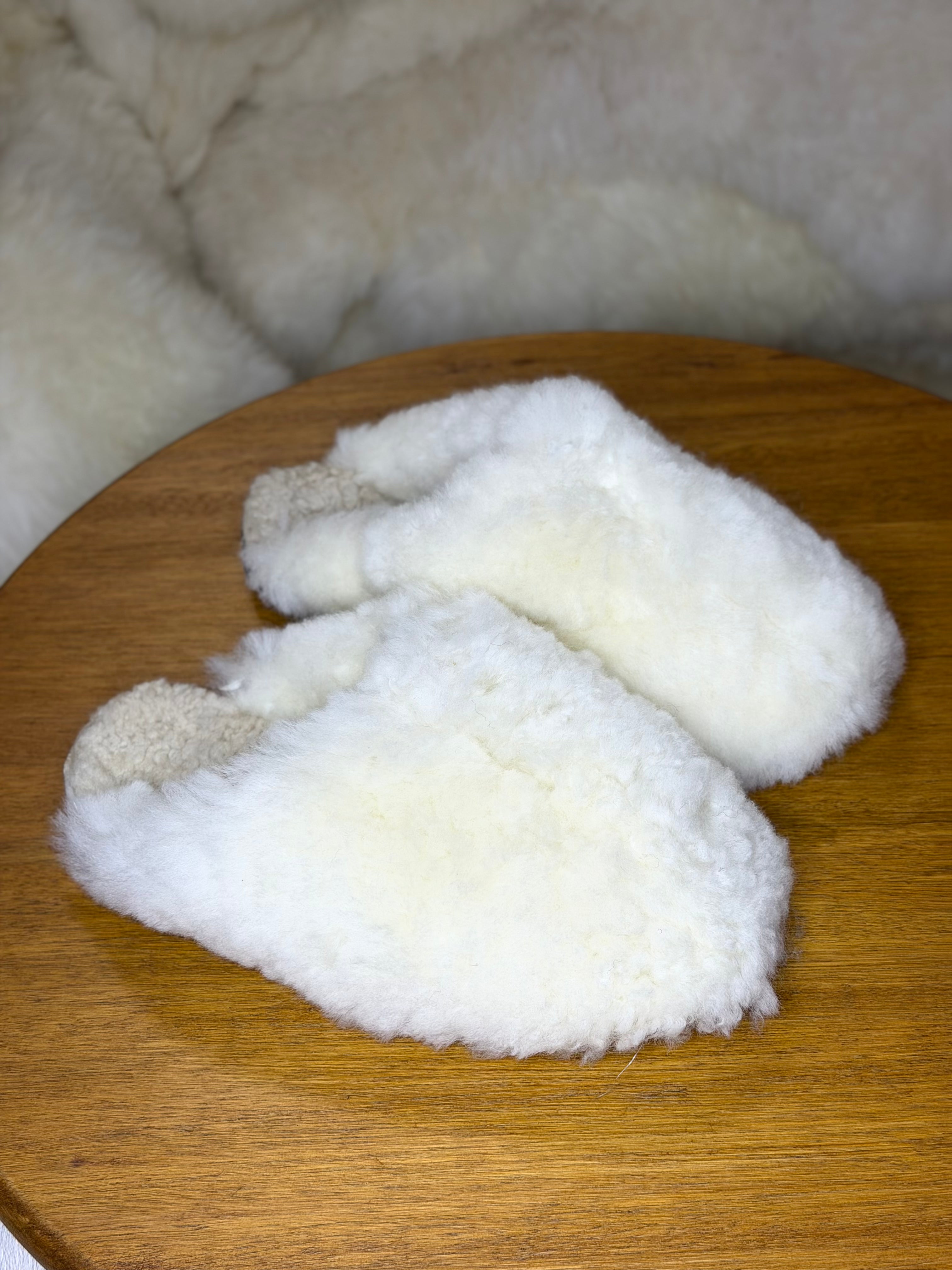 Pantufa premium de lã natural de ovelha